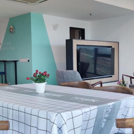 Rumahku Gurney With 270 Degree Sea View George Town Exteriör bild