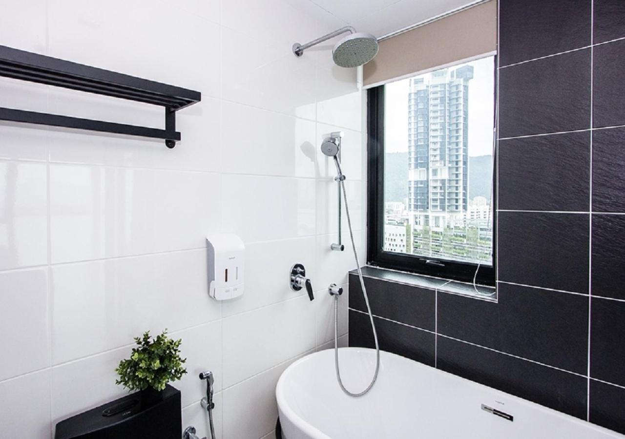 Rumahku Gurney With 270 Degree Sea View George Town Exteriör bild